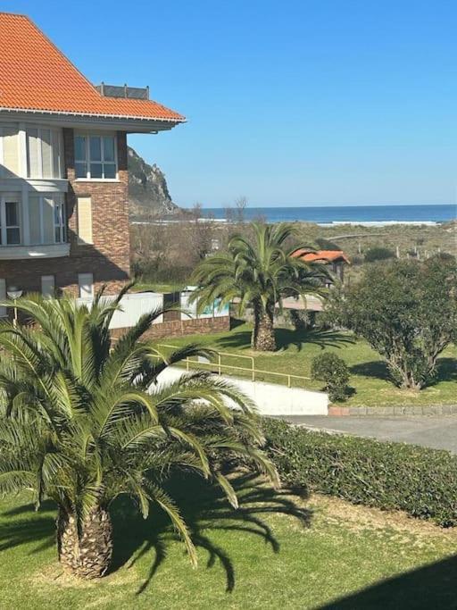 Playa De Berria -Apartamento Con Piscina Y Vistas Al Mar Santoña 외부 사진